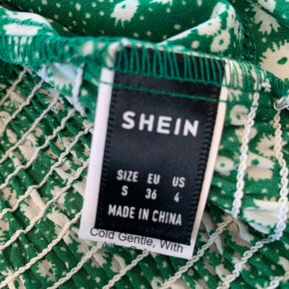 NWOT Shein Ditsy Floral Surplice Cami Top - Picture 7 of 8